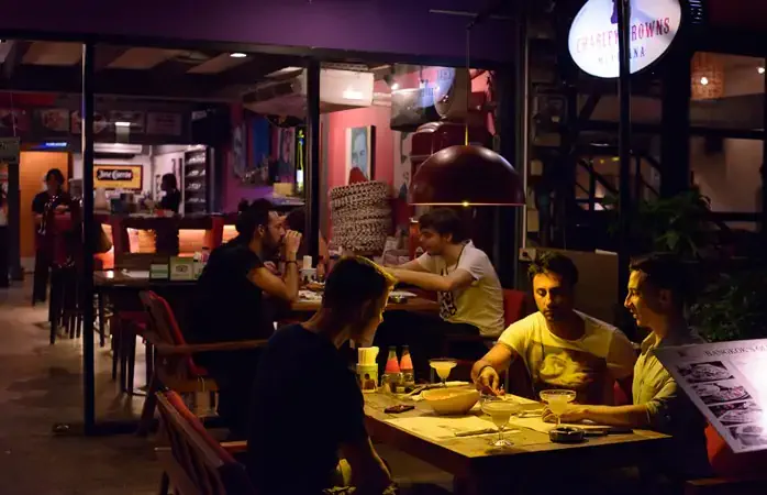 Charley-Brown’s-Mexicana_Bangkok_restoranlari