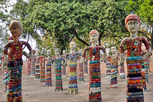 Bilezik heykelcikleri. Chandigarh Kaya Bahçesi, Hindistan. Fotoğraf: Giridhar Appaji Nag Y