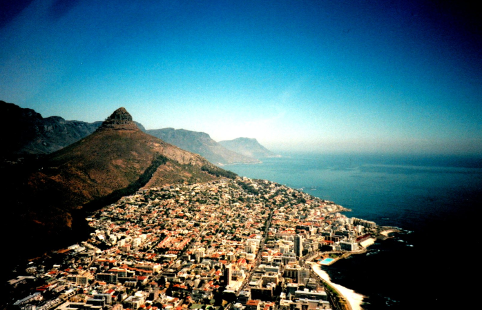Güney Afrika gezisi- Göz alabildiğine güneşli havada Cape Town.