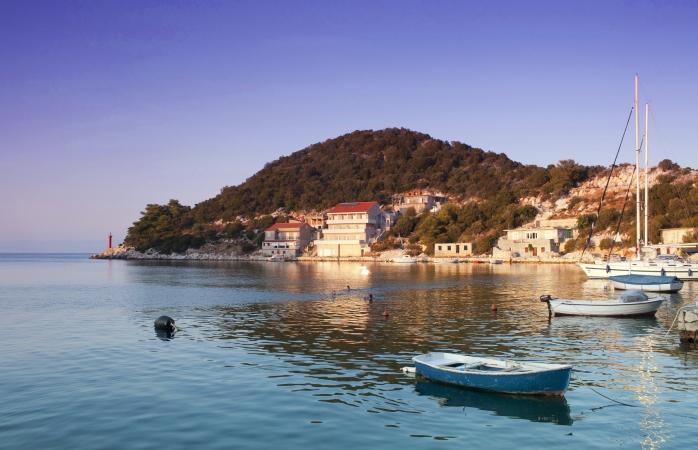 Hırvatistan adaları, Hırvatistan’ın en küçük ve en güzellerinden biri olan, Lastovo Adasından bir koy.