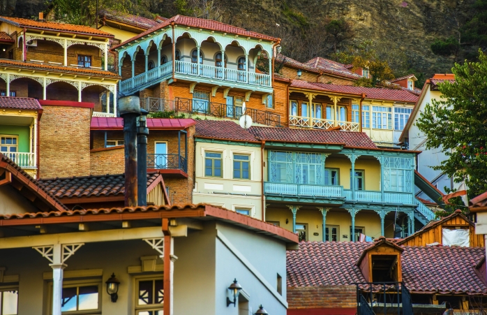 Tiflis’in tarihi mahallesindeki evler.