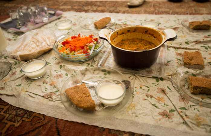 İran hakkında bilinmesi gerekenler- Evde geleneksel bir İran yemeği. © sunriseOdyssey