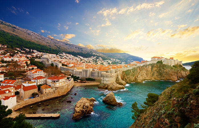 Hırvatistan, Dubrovnik’te Adriyatik kıyılarının arasına sıkışmış romantizm ve kültürün tadını çıkar.