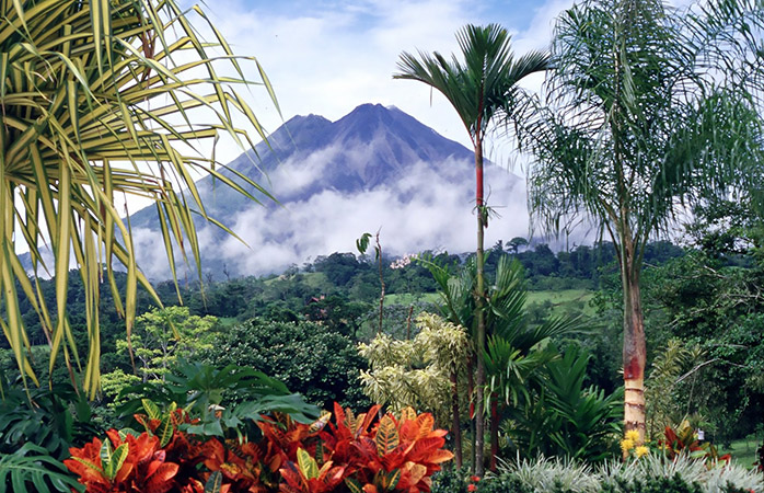 Çevre dostu bir balayı mekanı olan Kosta Rika’da romantizm bir volkan gibi taşacak. 