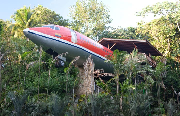 Kosta Rika’da Pasifik kıyısındaki Hotel Costa Verde’de uçaktan bozma lüks ağaç evine biletini al. © Hotel Costa Verde