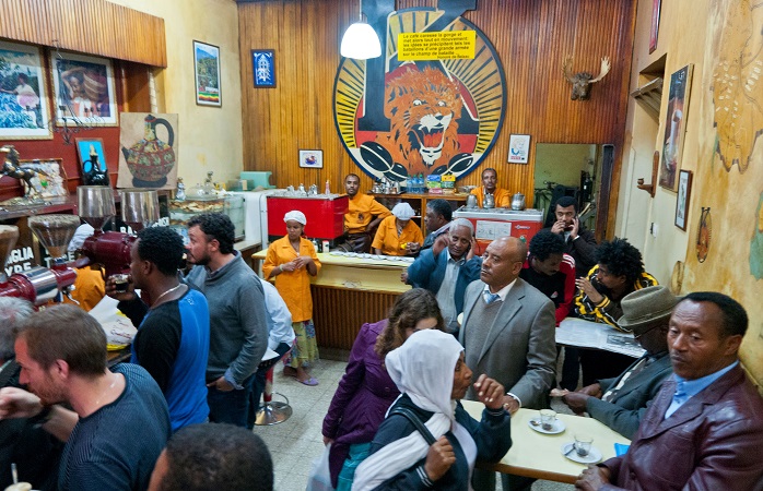Etiyopya, Addis Ababa’daki Afrika kahve evi Tomoca Coffee House