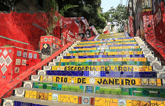 Rio de Janeiro gezilecek yerler- 8-Escadaria-Selarón-Jorge-Selarón-rio-de-janeiro-turistik-yerleri-rio-de-janeiro