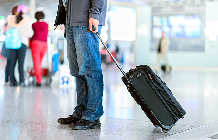 valiz hazırlamanın püf noktaları- kabin-bagaji-hazirlama-el-valizi-bagaji-kabin-bagaji-boyutlari-el-valizine-neler-koyabilirsin-nasil-hafif-hazirlanabilirsin