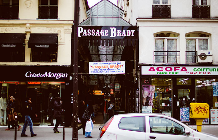 Paris gezi rehberi-8-passage-brady-uzeri-kapali-pasajlar-paris-Pariste-gorulecek-yerler