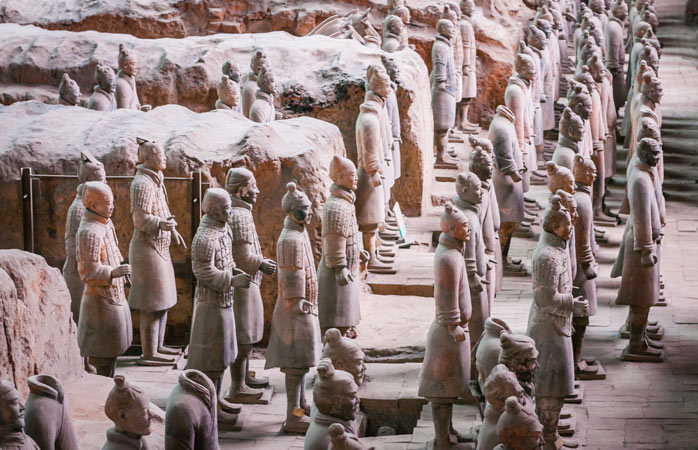 dünyadaki tarihi yerler- Terrakotta-Ordusu-Çin-terrakotta-askerleri-tarihi-yerler