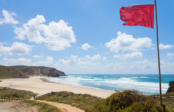 sörf tatili - Portekiz, Praia do Amado’da bulacağın dalgalar sana yetecek de artacak
