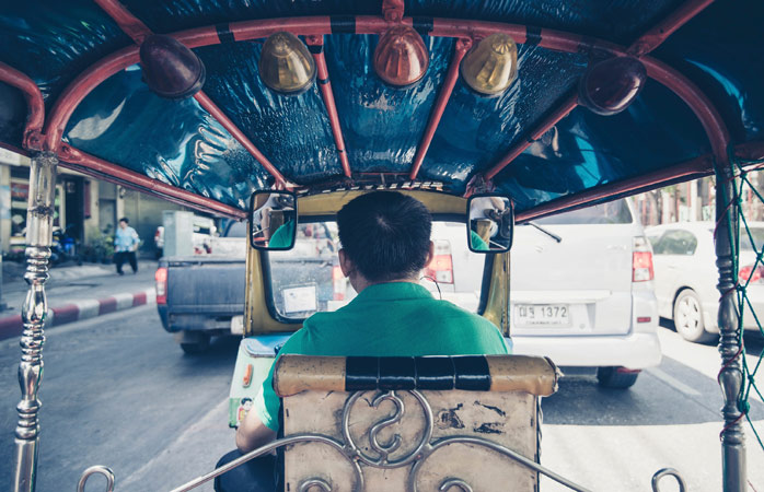 Bangkok’lu taksi şoförleri bahşiş beklemeyecektir ama bu yolculuğunun sonunda birkaç baht bırakamayacağın anlamına gelmiyor