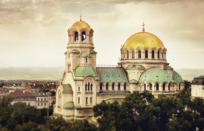 Aleksandr Nevski Katedrali’nin kubbeleri Bulgaristan’ın kış güneşinin altında parıldıyor