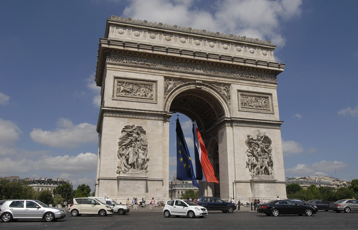 Arc de Triomphe Paris'in en bilinen yapılarından bir tanesidir- Arc de Triomphe © Patrick Cadet – Centre des monuments nationaux