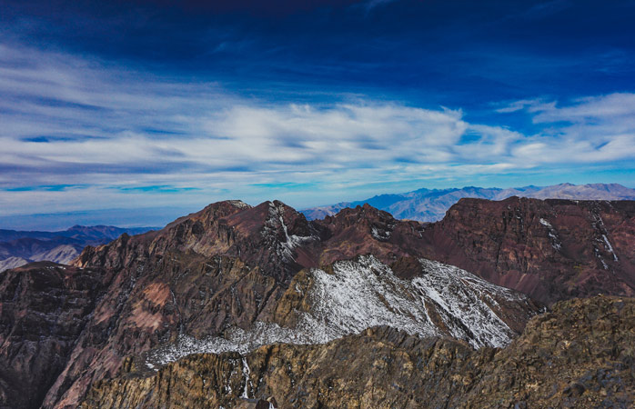Fas gezi rehberi- Marakeş’in üzerinde yükselen Atlas Dağları