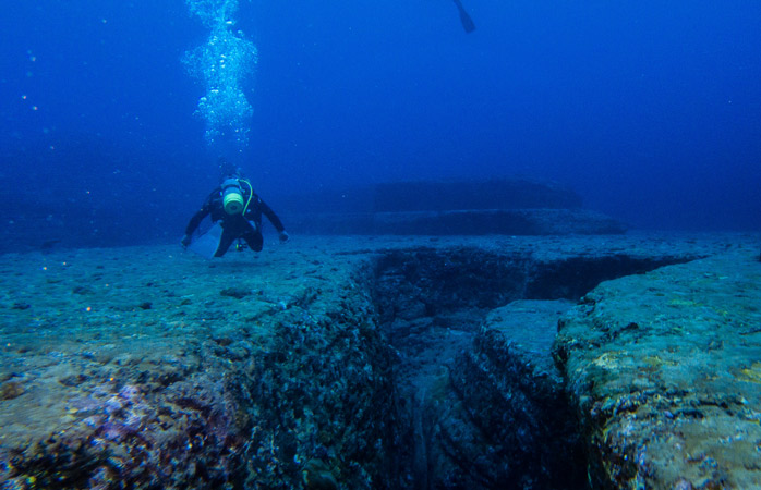 en iyi dalış yerleri- Yonaguni Adası açıklarındaki gizemli su altı anıtını keşfet