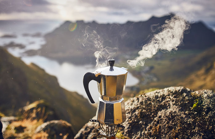 Lofoten Adaları - Dilin damağın kuruduysa manzaraya karşı kahve içmek gibisi yok