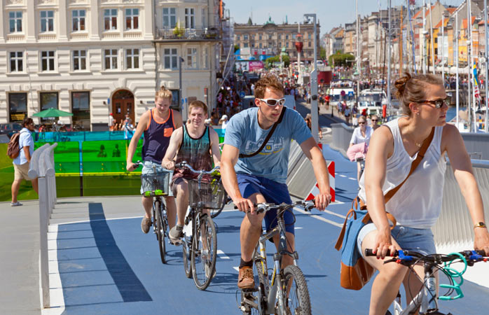 İlginç gelenekler- Kopenhaglılara bisikletinle eşlik et ve kurallara uymayı unutma