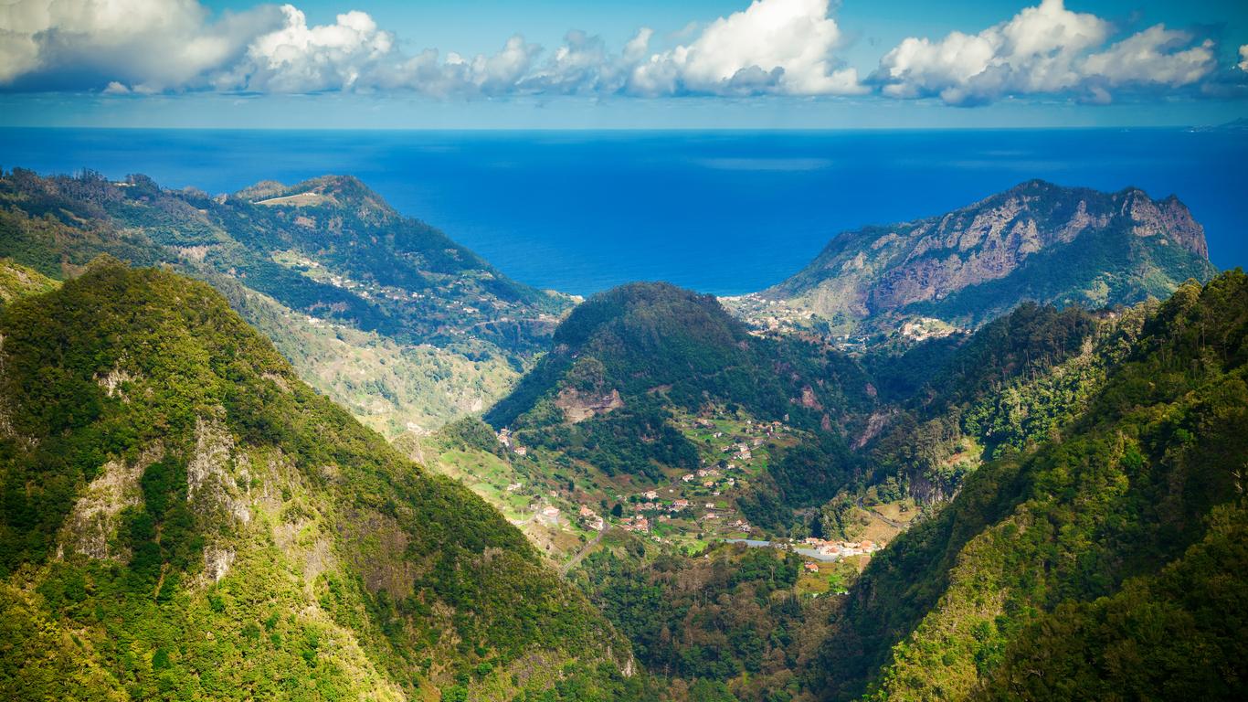 Flights to Madeira Adaları