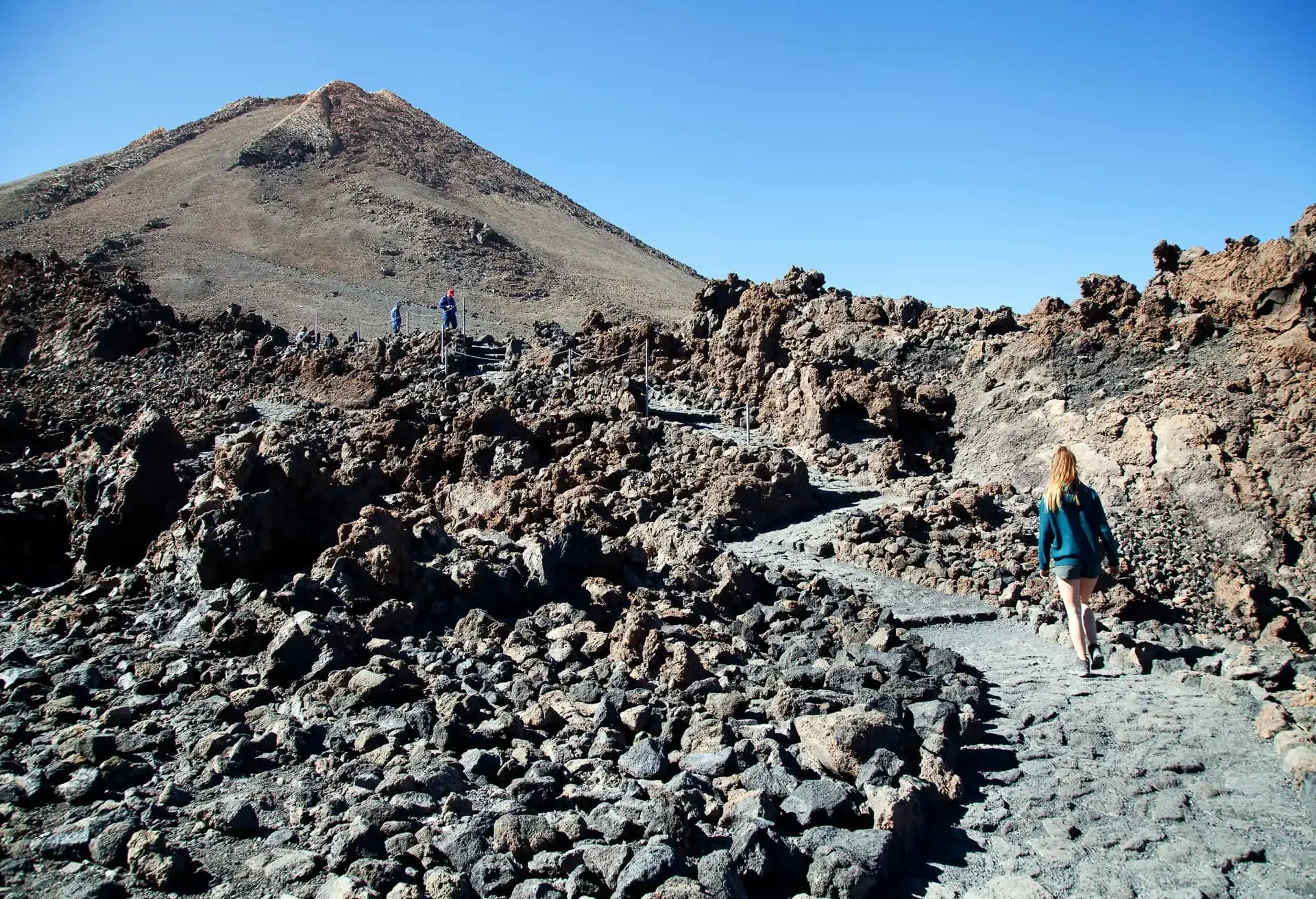 İspanya, Tenerife'de yürüyüş parkuru.