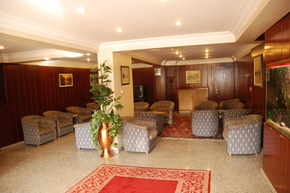 Salon